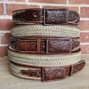 Men's western belt with rope in the middle. 2-inch Cinto vaquero con hilo